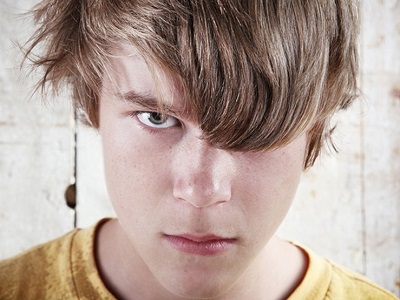 Подросток ранил себя из пневматического пистолета