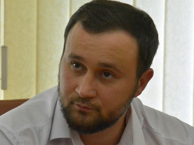 Из-за поломки на Стрелке встали троллейбусы и трамваи
