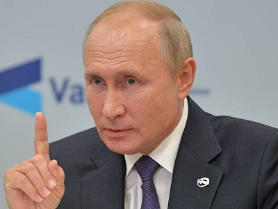 Работа с 14 лет, «обучение служением» и повышение привлекательности госслужбы: Владимир Путин дал 38 поручений, касающихся молодежи