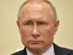 Путин поручил ужесточить правила владения оружием после стрельбы в Казани