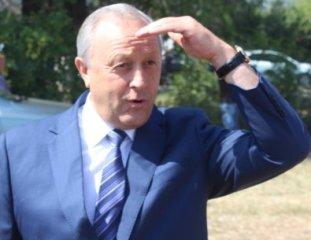 Жители Старых Бурас надеются дожить до лучших времен, когда наладят с ними автосообщение
