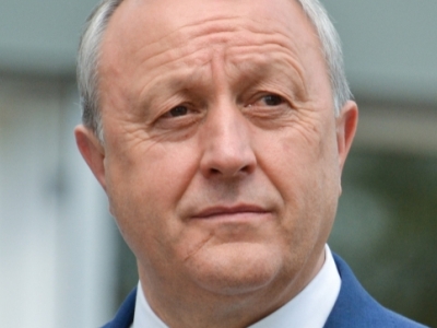 У Валерия Радаева спросили есть ли соответствующая лицензия у работников, восстанавливающих фасады вдоль Волжской