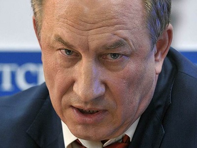 Валерий Рашкин перед началом судебного процесса: 