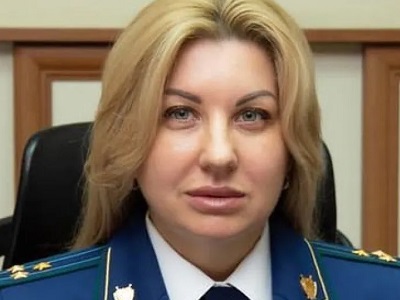 Детский сад в новом микрорайоне не достроили к началу лета, подход от жилых домов — через дебри и пустырь