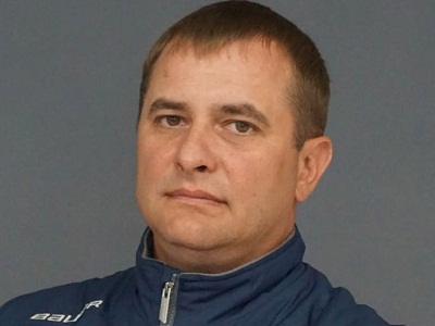 Родители юных хоккеистов призвали прекратить травлю тренера Андрея Рубизова