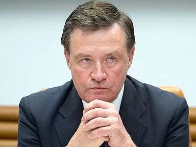 В метанол предлагают добавлять вызывающий рвоту денатурат