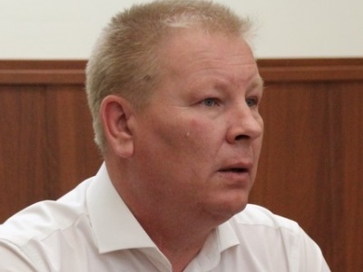 Сельчанин не хотел объясняться перед правоохранителями и замахивался на них топором. Приговор 