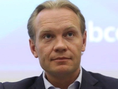 Атаки беспилотников. Самолет из столицы в Саратов вновь задерживается