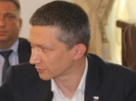«Красивое»: на саратовской набережной зачем-то решили покрасить лестницу