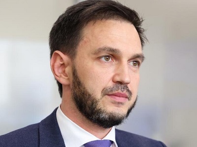 За очистку снега и сосулек с саратовских долгостроев, которые пока не продали, заплатят 8,5 миллиона