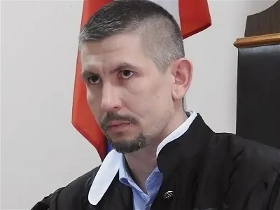 «Пургомёт заработал»: жительнице региона удалось добиться взыскания компенсации за публичные унижения в домовом чате в WhatsApp