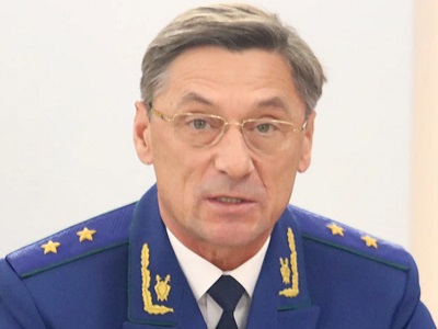 В Саратове боец СВО рассказал заместителю генпрокурора РФ о незаконных списаниях