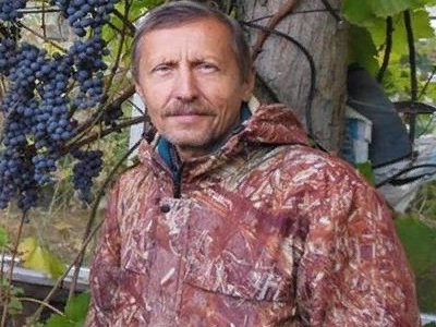 На Селигере отметили заслуги известного саратовского виноградаря