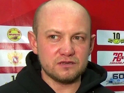 «Кристалл» уволил тренера нападающих и ушел в отпуск