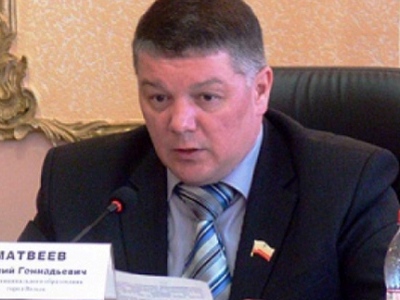 На вольские дороги пожаловались в администрацию президента