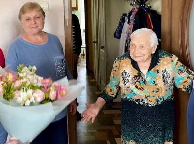 В Саратове ветеран труда отмечает 101-й день рождения