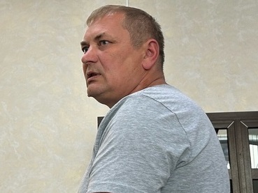 «Когда положил его к себе на колени, то он еще дышал»: выживший после расстрела на дороге в Марксе дал показания в суде