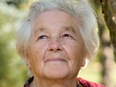 В Саратове 78-летняя пенсионерка подрабатывает репетитором, чтобы не жить впроголодь