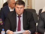 Главный дорожник предрекает грязь в Саратове из-за отсутствия денег на реагент