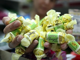 Россия закрывает транзит кондитерских изделий с Украины