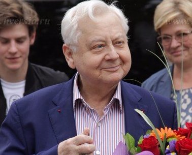 В Саратове часть Театральной площади переименуют в честь знаменитого актера Олега Табакова.