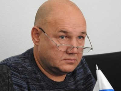 Вандалы не оставляют в покое площадку для бокса в сквере