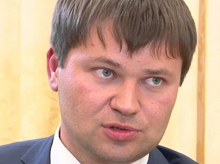 Министру предложили представить себя на месте саратовских сирот