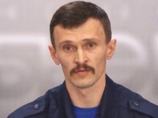 Спасатели предотвратили падение двухлетнего ребенка с шестого этажа. Видео