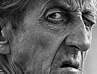 Саратов вошел в число лидеров по нелегальной продаже сигарет 