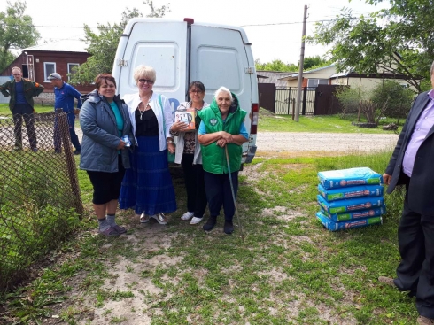 Александра Сызранцева оказала помощь пострадавшим от паводка в Аткарске