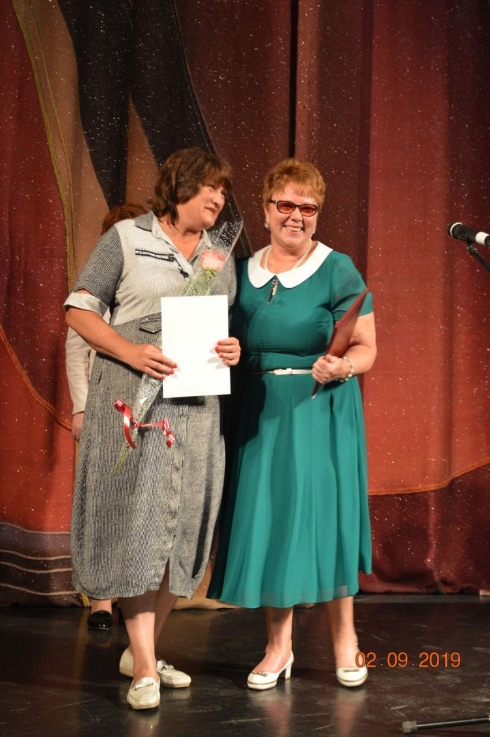 Александра Сызранцева поздравила школьников с новым учебным годом