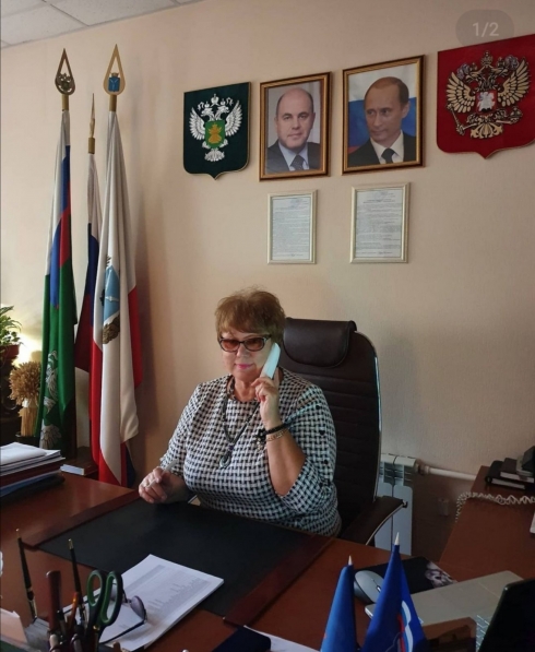 Александра Сызранцева посетила почетного гражданина г. Саратова