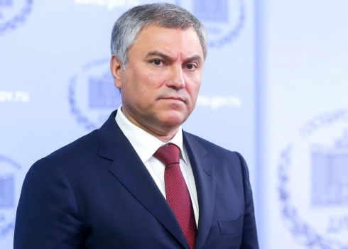 Володин возложил цветы на Новодевичьем кладбище к могиле Ивана Панфилова и Виктора Талалихина
