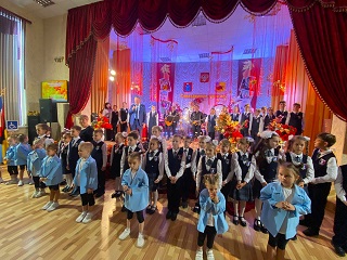 В преддверии Международного Дня пожилого человека в Энгельсском доме-интернате чествовали долгожителей и ветеранов