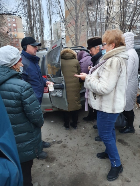 Жители Буровой жалуются на несанкционированную торговлю продуктами