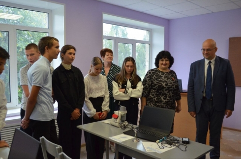 В Кожевинской школе открыли Центр «Точка роста»