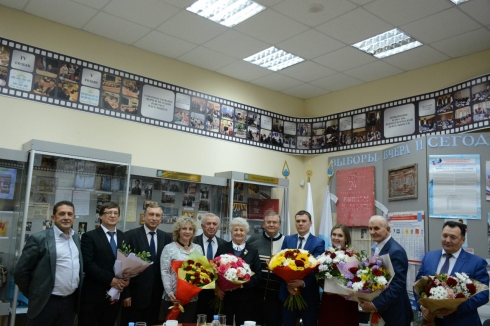 Александра Сызранцева поздравила почетного гражданина города Саратова Тамару Тупикову с 55-летием тренерской педагогической деятельности