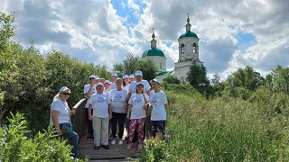 Проживающие Энгельсского дома-интерната вновь отправились по туристическим маршрутам