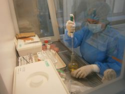 Саратовской ветлабораторией в продукте из курицы выявлено несоответствие нормативным требованиям пищевой безопасности 