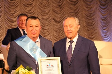 Директор Энгельсского дома-интерната признан лучшим по профессии