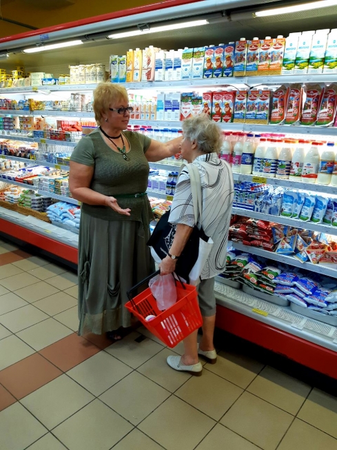 Александра Сызранцева проверила соблюдение товарного соседства молочного продуктов