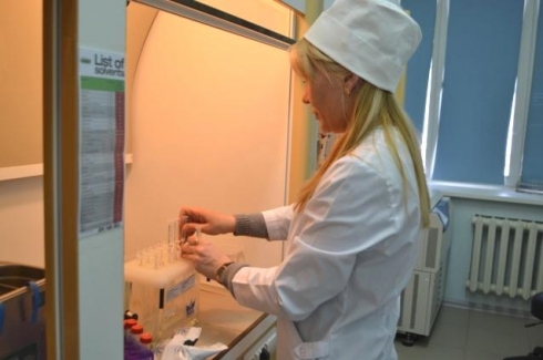 Саратовская лаборатория проводит исследования пищевой продукции на остаточные количества антибиотиков