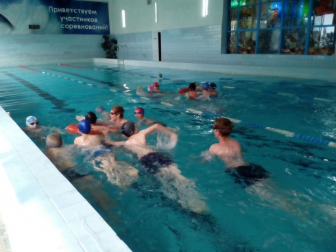 Юные пловцы поучаствовали в спортивном празднике «Пиратская битва»