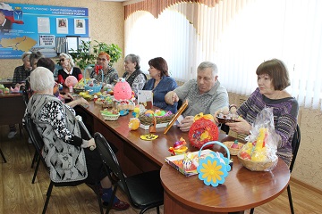 В Энгельсском доме-интернате состоялся пасхальный мастер-класс