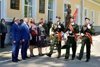 Состоялся смотр строя и песни Октябрьского района
