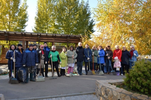 Активное участие коллектива ФГБУ «Саратовская МВЛ» в общегородском субботнике