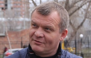 Александр Поимцев совершил обход территорий Октябрьского района