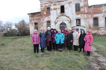 Проживающие Энгельсского дома-интерната совершили экскурсию  по живописным уголкам Саратовской области