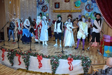 Сказочные новогодние представления в Энгельсском доме-интернате