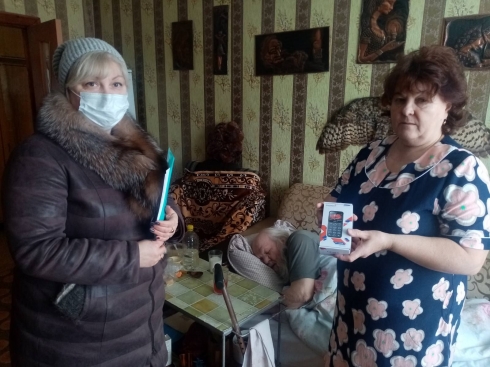 Александра Сызранцева ​ приняла участие во Всероссийской акции «Телефоны фронтовикам»